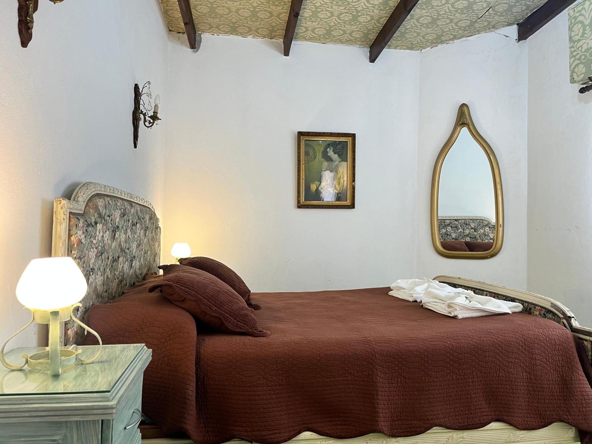"La Loma" - Vieja Casona Aparthotel El Calafate Esterno foto