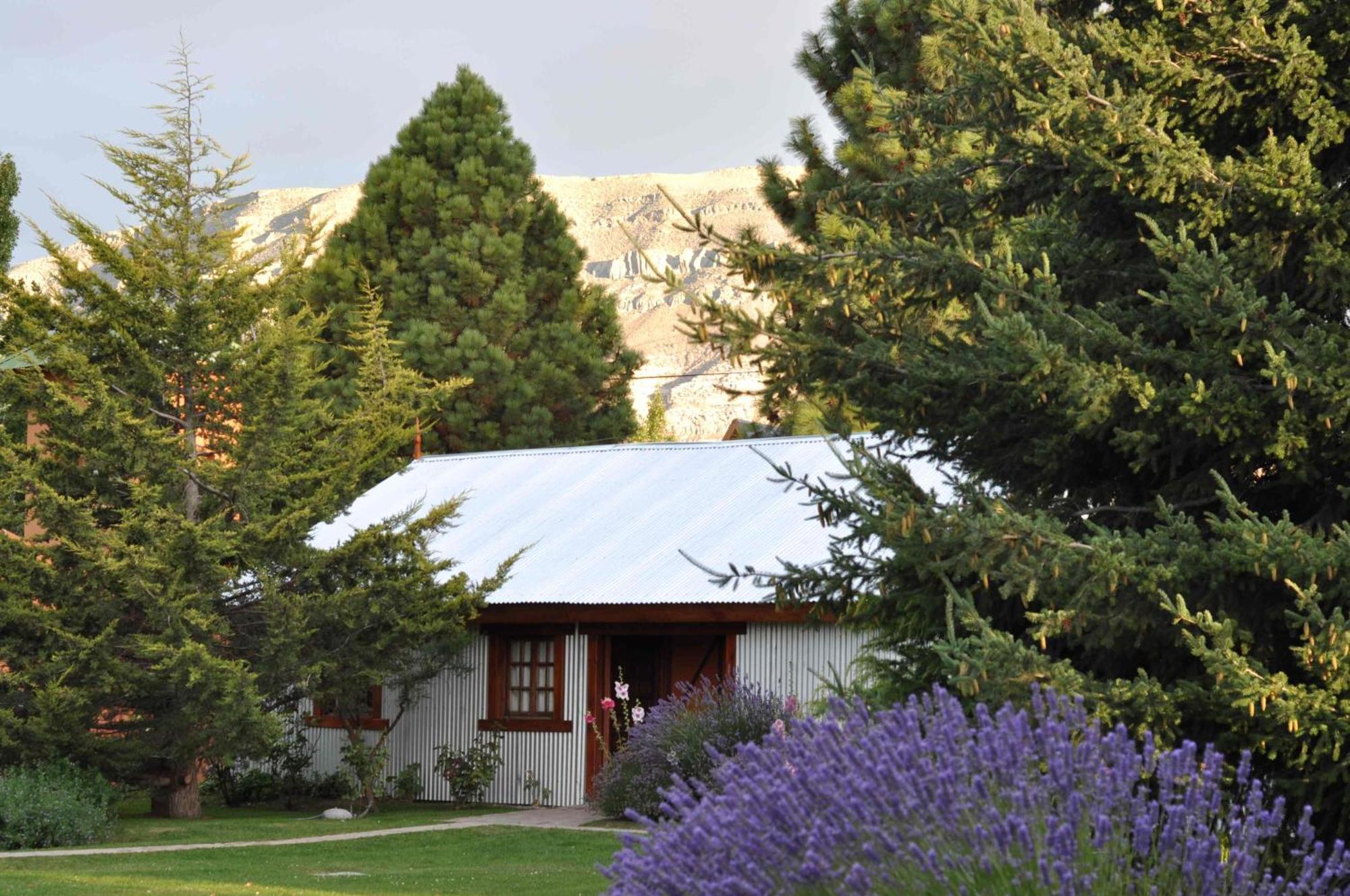 "La Loma" - Vieja Casona Aparthotel El Calafate Esterno foto