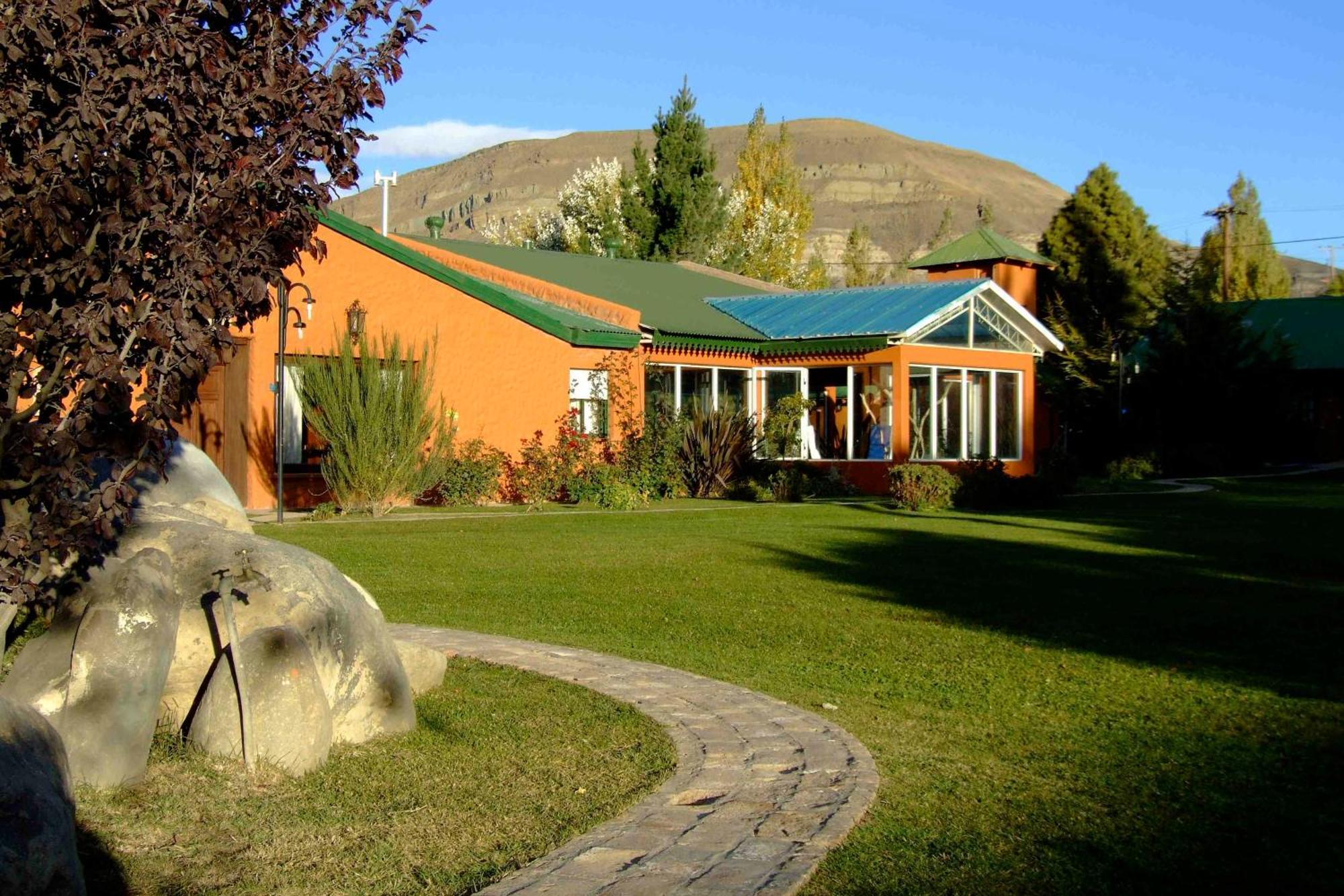 "La Loma" - Vieja Casona Aparthotel El Calafate Esterno foto